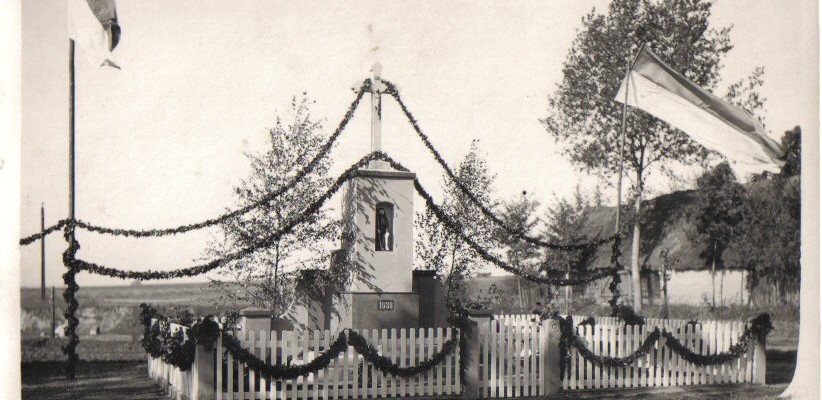 Kapliczka w Komorowie