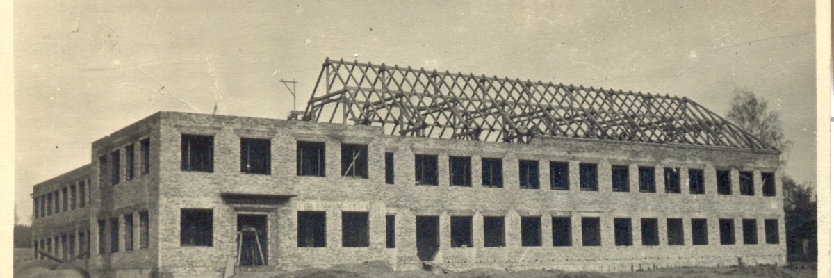 Szkoła w Mikstacie rok 1948